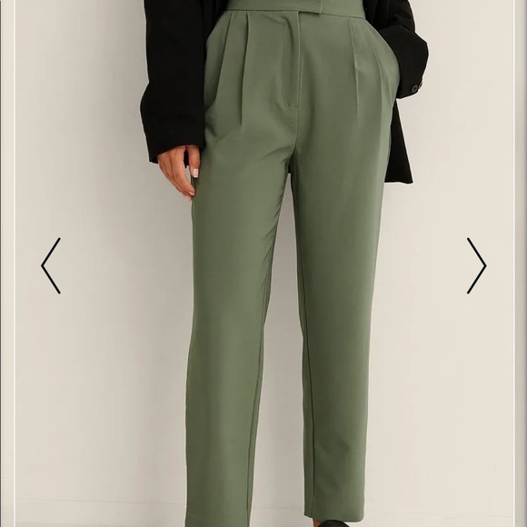 NA-KD Darted Elastic Waist Pants - Picture 2 of 2